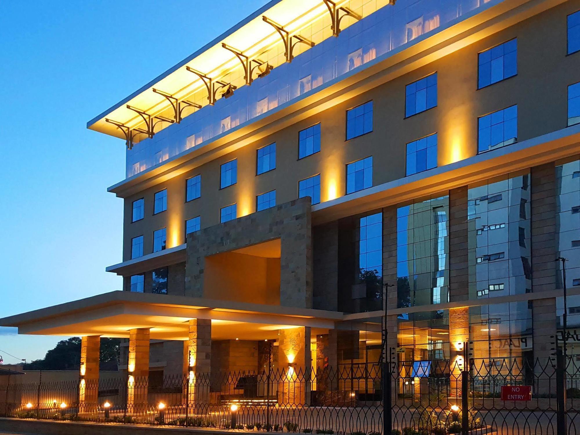 Doubletree By Hilton Nairobi Hotel Luaran gambar