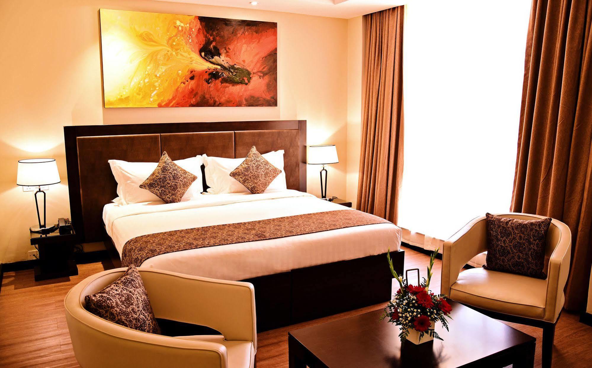 Doubletree By Hilton Nairobi Hotel Luaran gambar