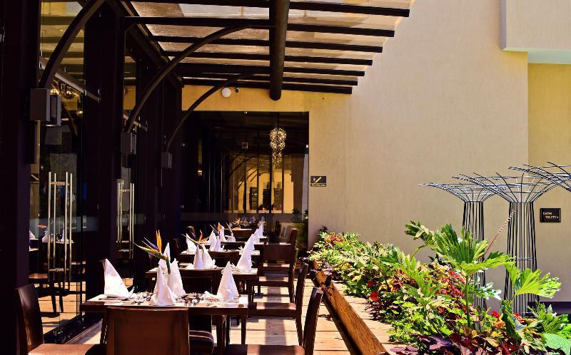 Doubletree By Hilton Nairobi Hotel Luaran gambar